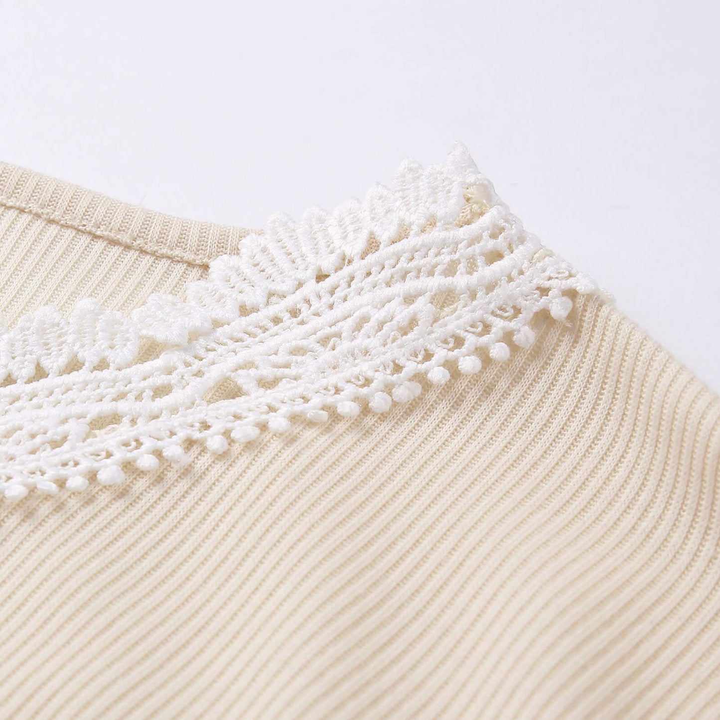 Pull avec Dentelle