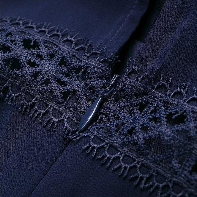 Robe Bleu Marine Dentelle