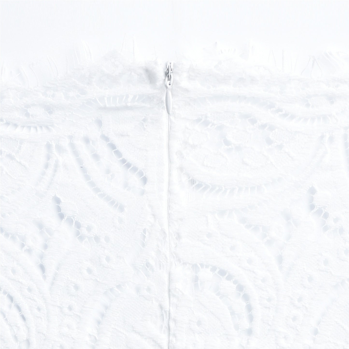 Robe Dentelle Blanche Manche Longue