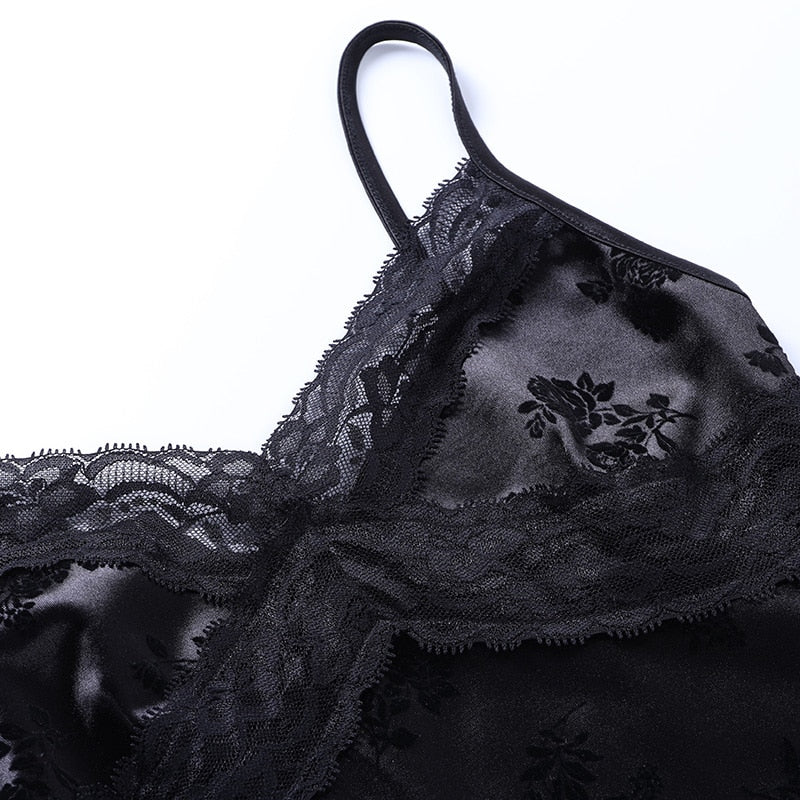 Robe Dentelle Noire Fines Bretelles