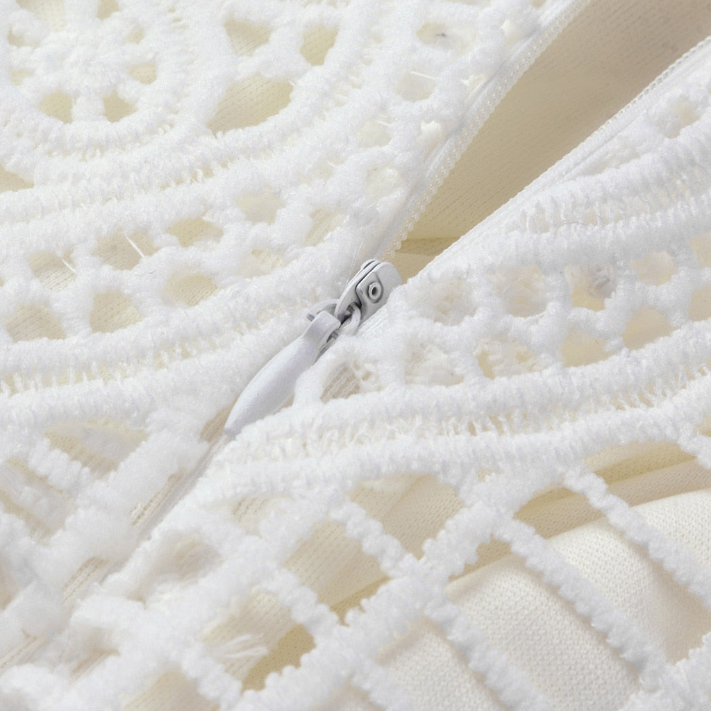 Robe Blanche Courte Dentelle