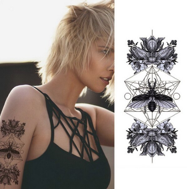 Tatouage Style Dentelle Femme